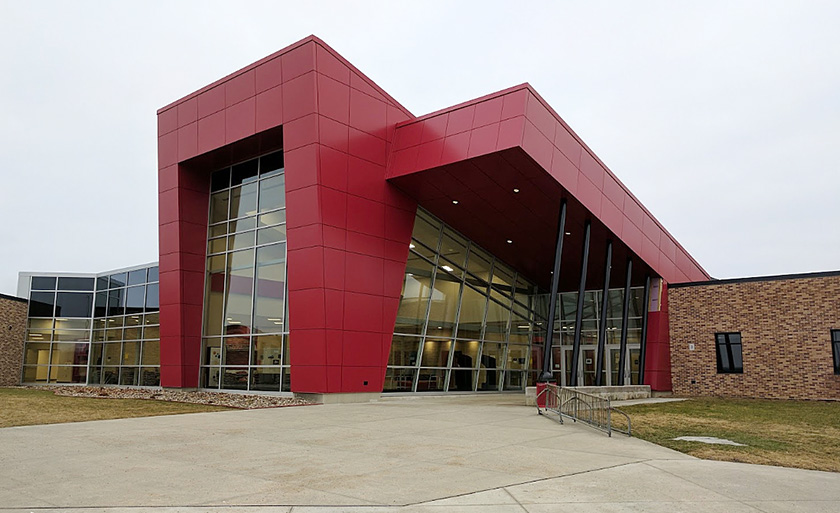 Linn-Mar High School